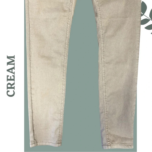 Cream Baily Regular Fit Cotton
TwillPant Exposed Button Detail Size
28 Tan - Picture 6 of 12